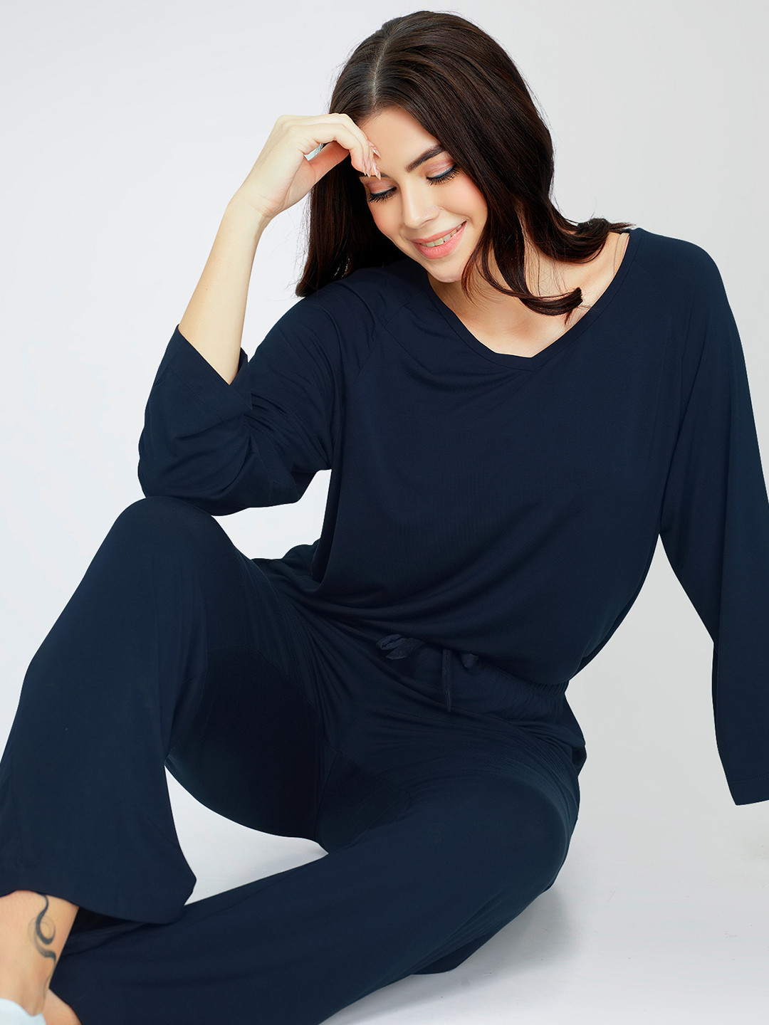 

Zeyo V-Neck T-shirt & Pyjamas, Navy blue