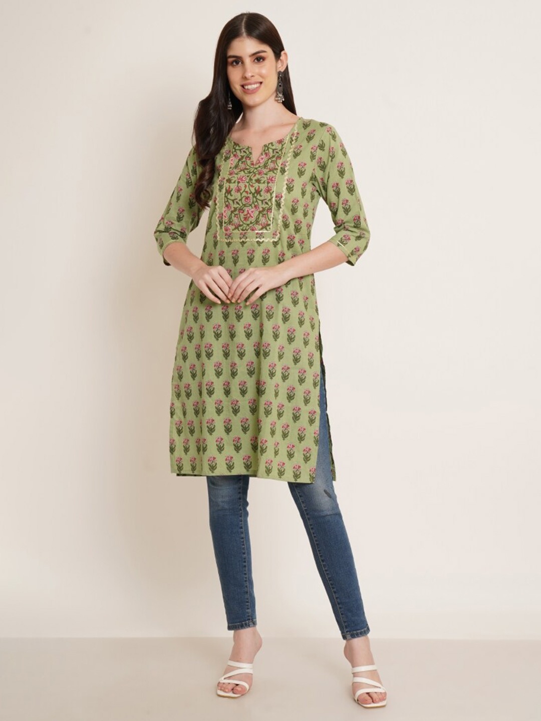 

KALINI Floral Printed Round Neck Gotta Patti Cotton Straight Kurta, Green