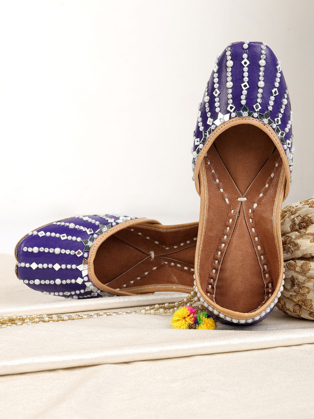 

PehnawaCraft Embellished Leather Square Toe Mojaris, Purple