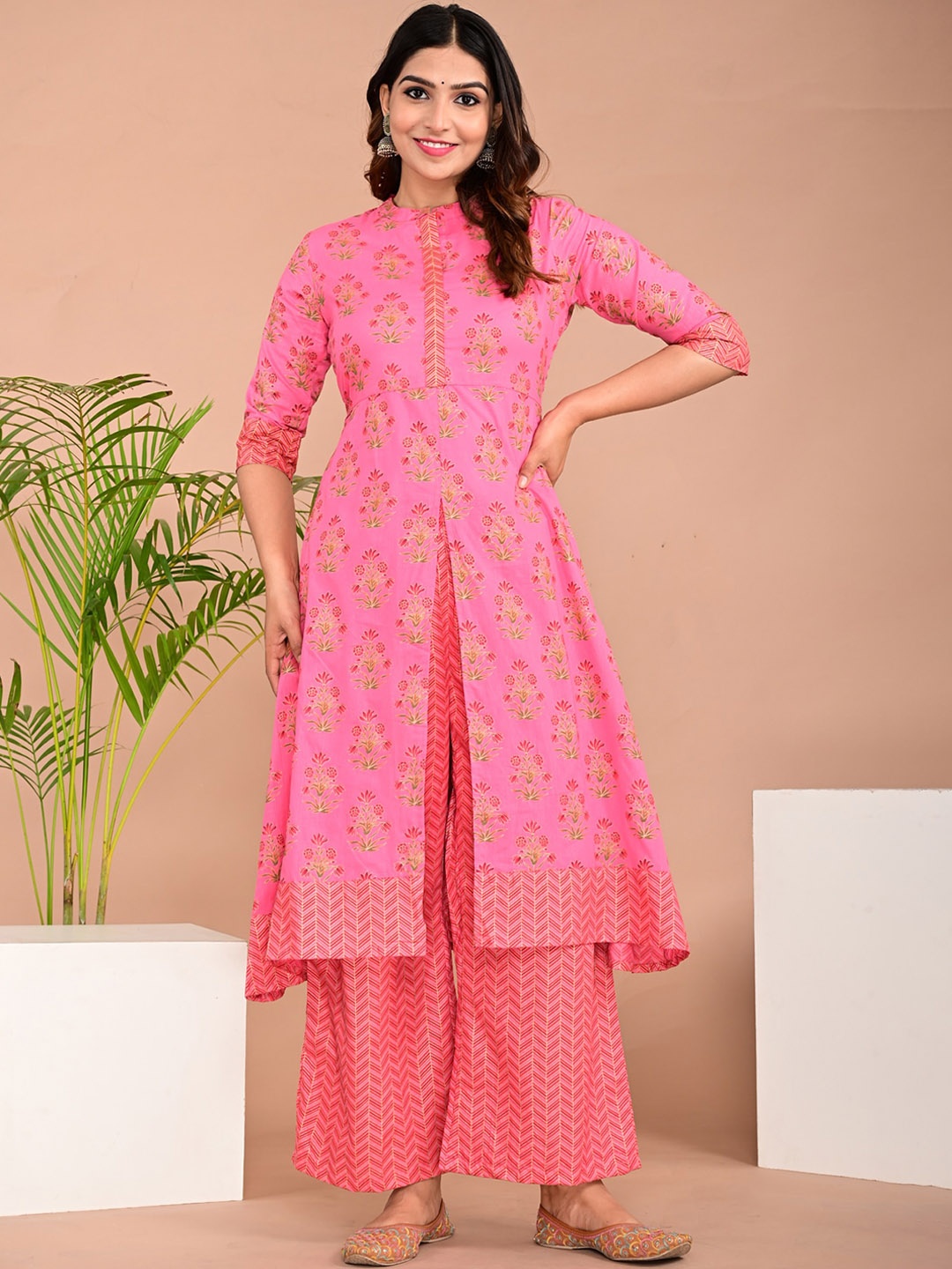 

BAESD Women Pink Floral Printed Regular Kurta with Sharara