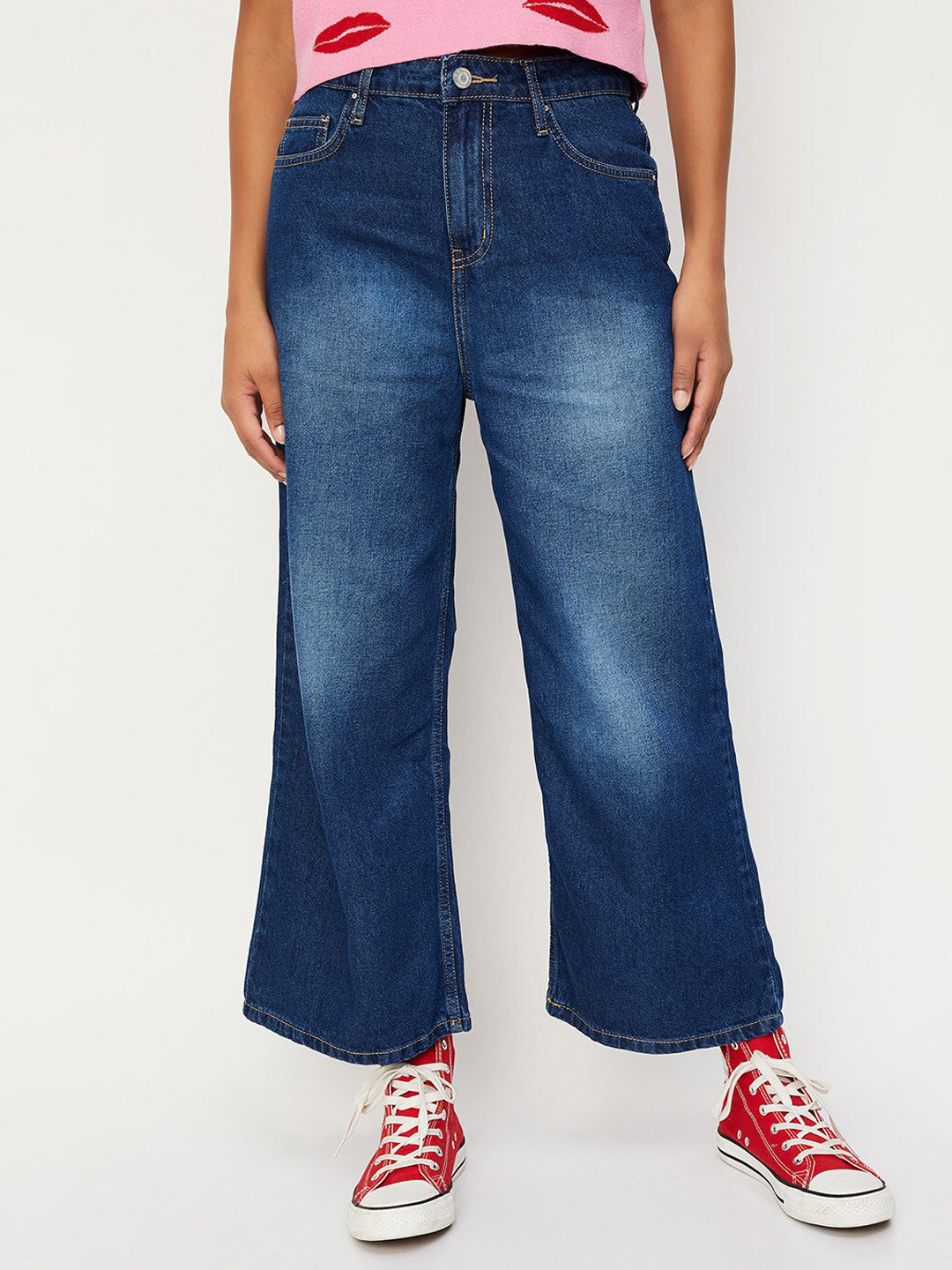 

max Women Mid-Rise Clean Look Cropped Cotton Jeans, Blue