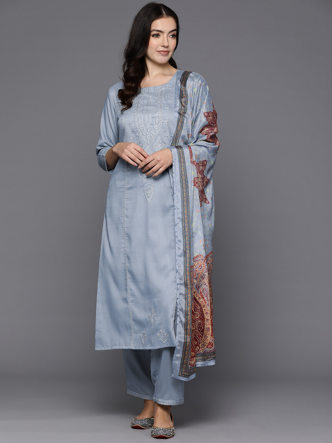 

Indo Era Women Floral Embroidered Regular Thread Work Kurta with Trousers & With Dupatta, Grey
