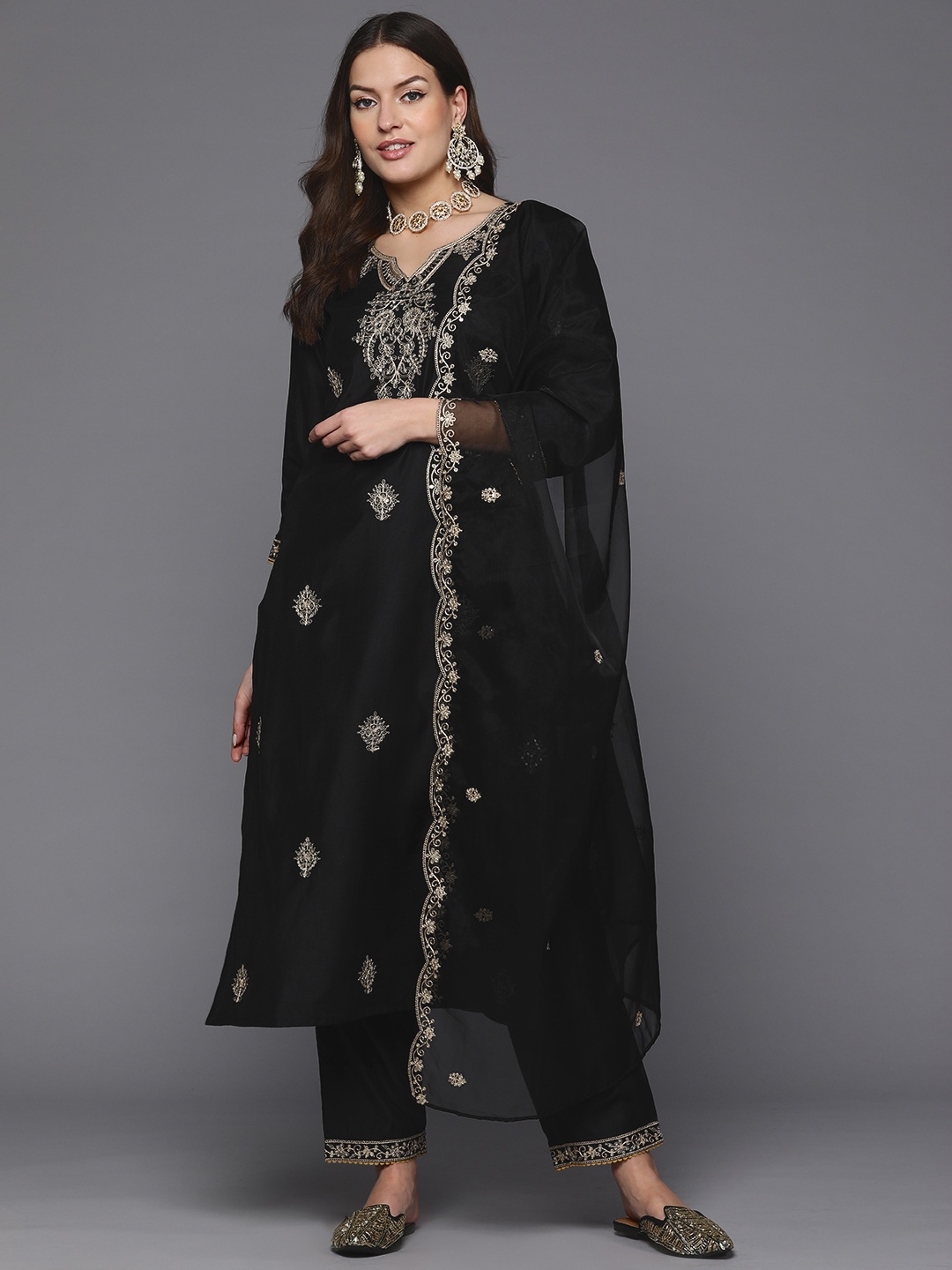 

Indo Era Women Floral Embroidered Regular Liva Kurta with Trousers & With Dupatta, Black