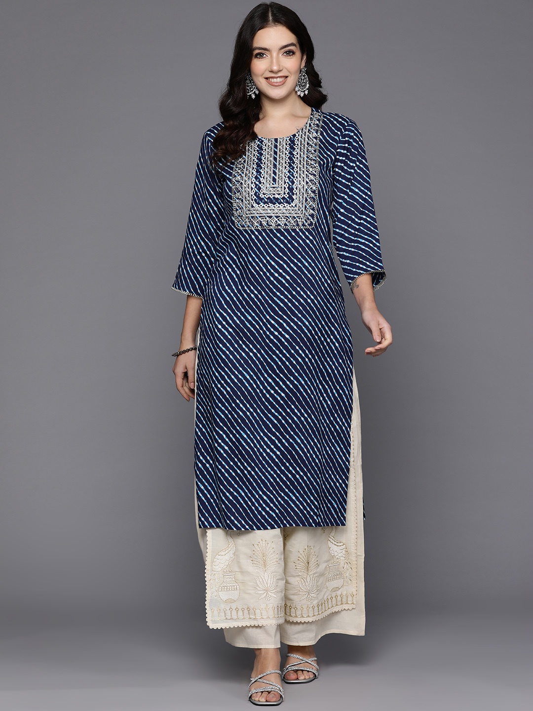 

Indo Era Women Yoke Design Leheriya Kurta, Navy blue