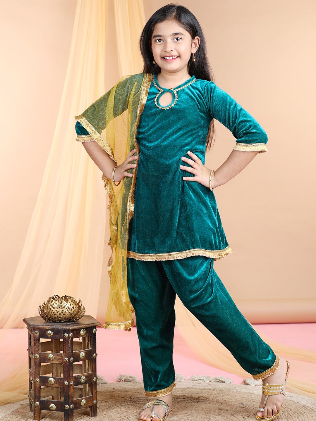 

Cutiekins Girls Keyhole Neck Gotta Patti Velvet A-Line Kurta With Dhoti Pant & Dupatta, Green