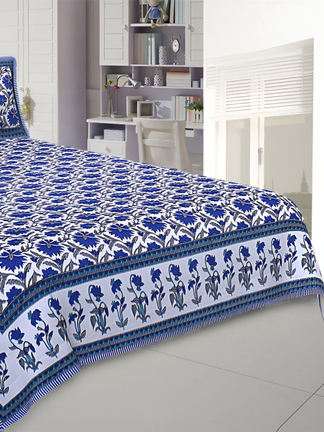 

Texstylers Blue Floral Cotton 144 TC Queen Bedsheet with 2 Pillow Covers