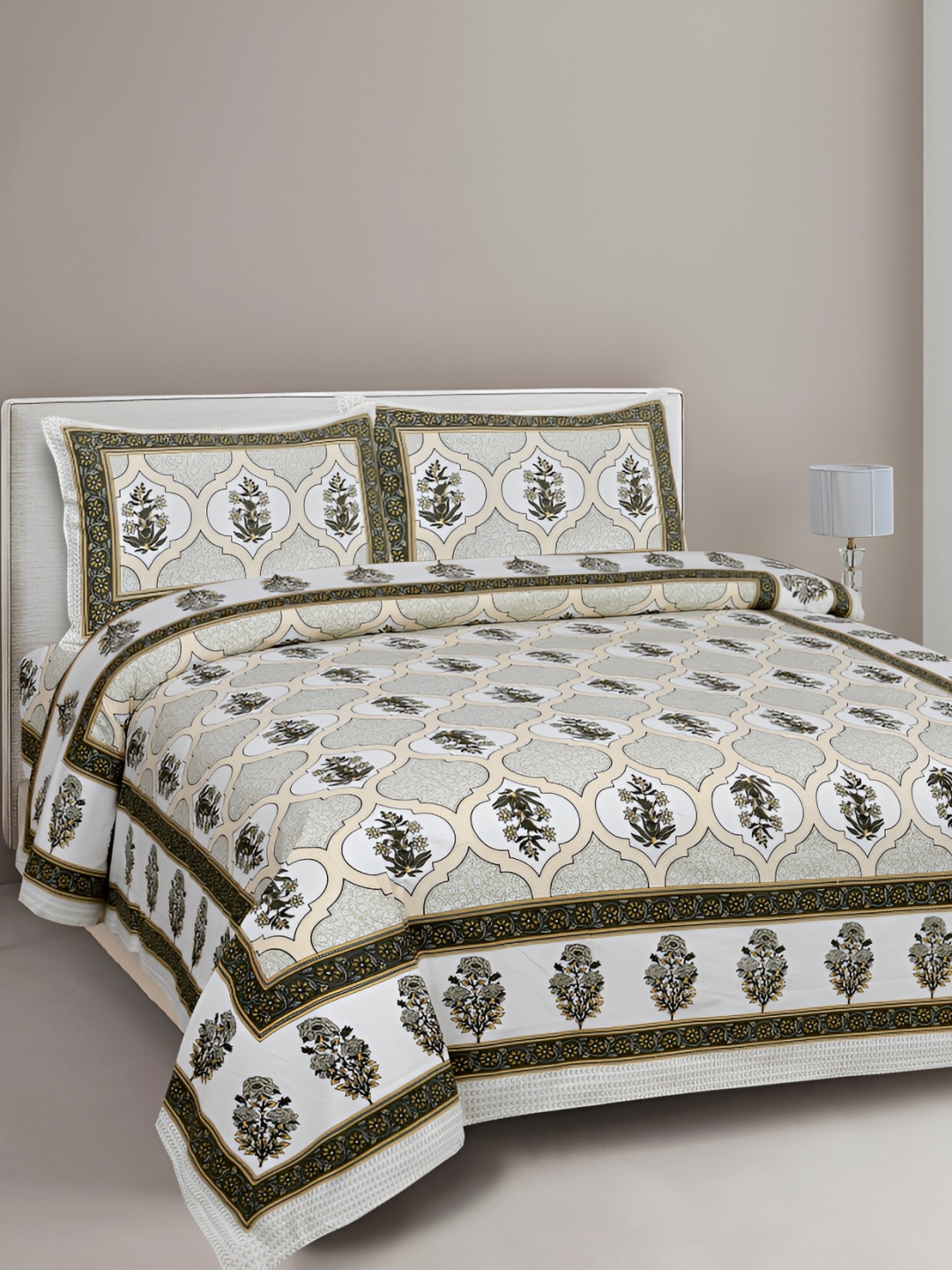 

Texstylers White & Green Floral Cotton 144 TC Queen Bedsheet with 2 Pillow Covers