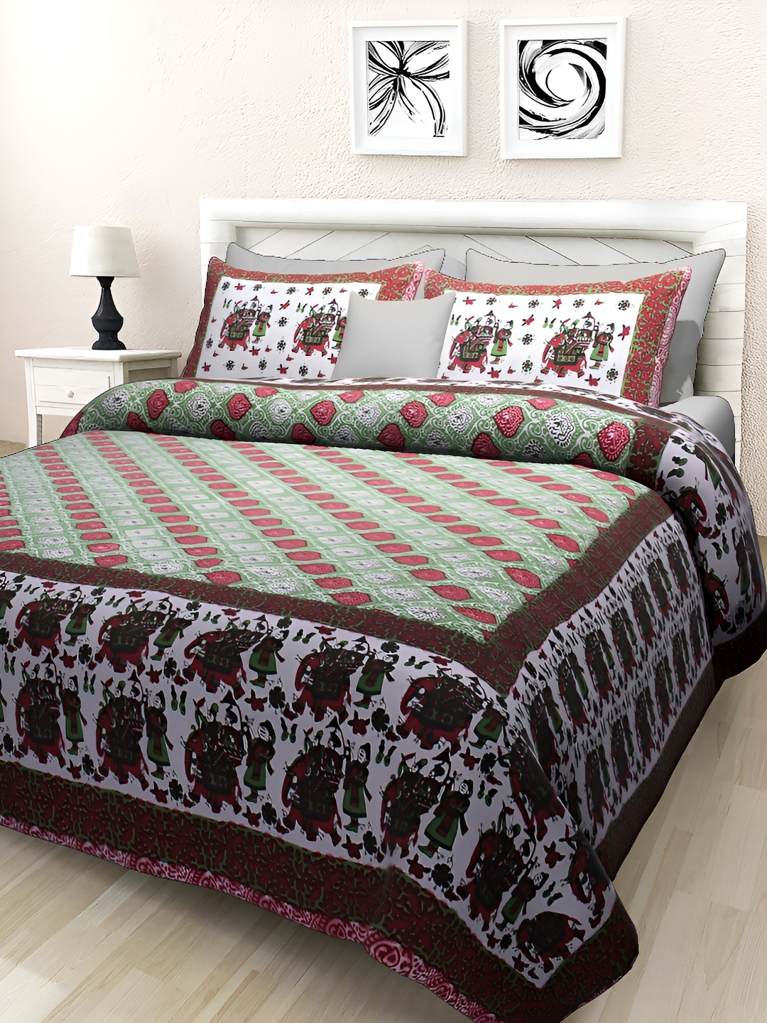 

Texstylers Maroon & Green Floral Cotton144 TC Queen Bedsheet with 2 Pillow Covers