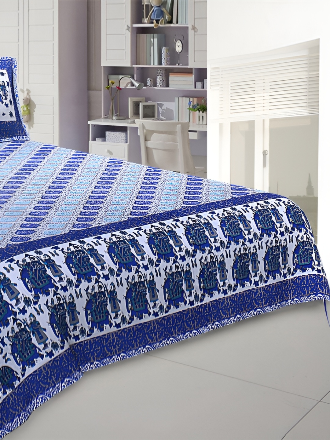 

Texstylers Blue Floral Cotton 144 TC Queen Bedsheet with 2 Pillow Covers