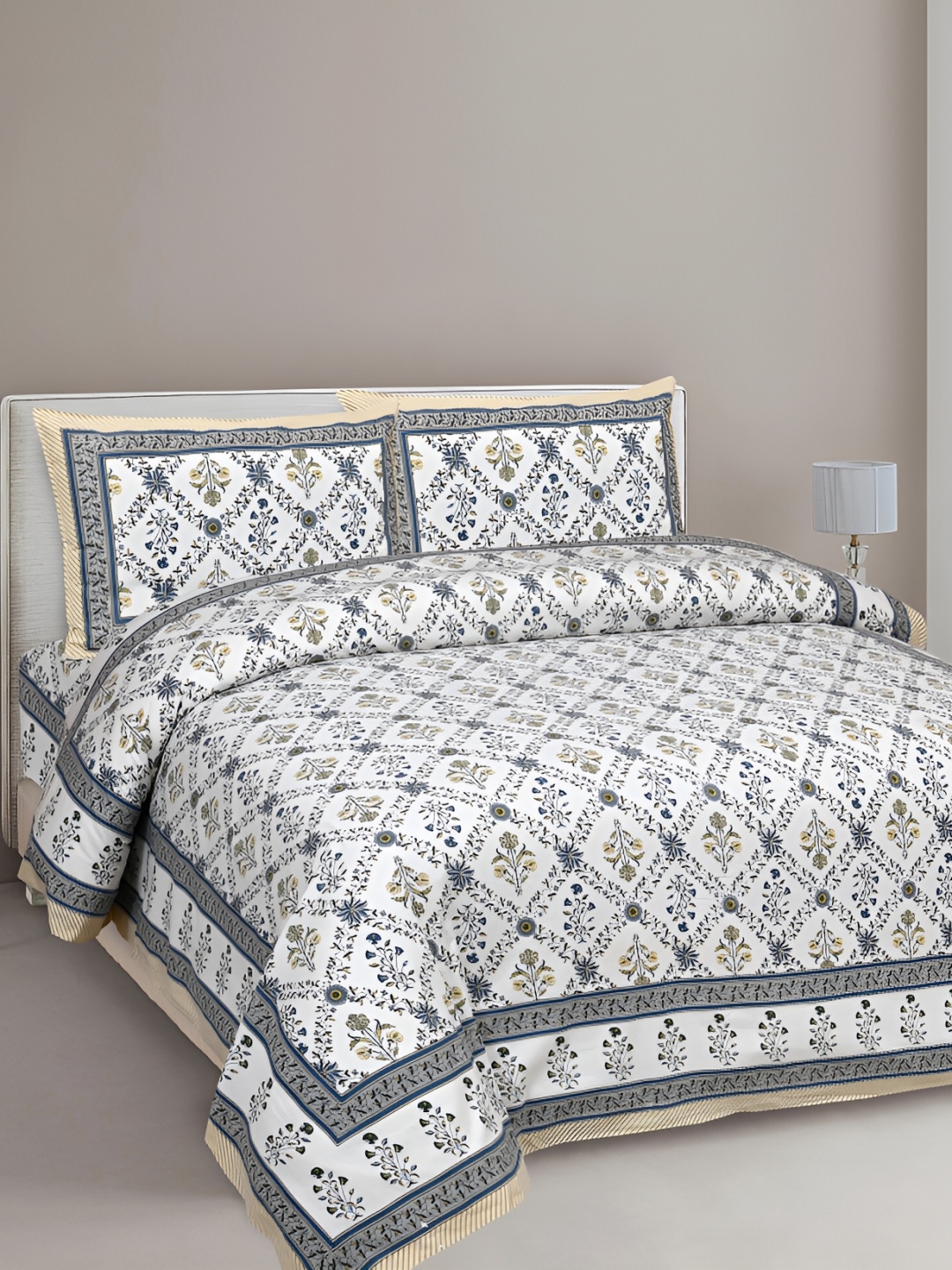 

Texstylers Off White Floral Cotton 144 TC Queen Bedsheet with 2 Pillow Covers