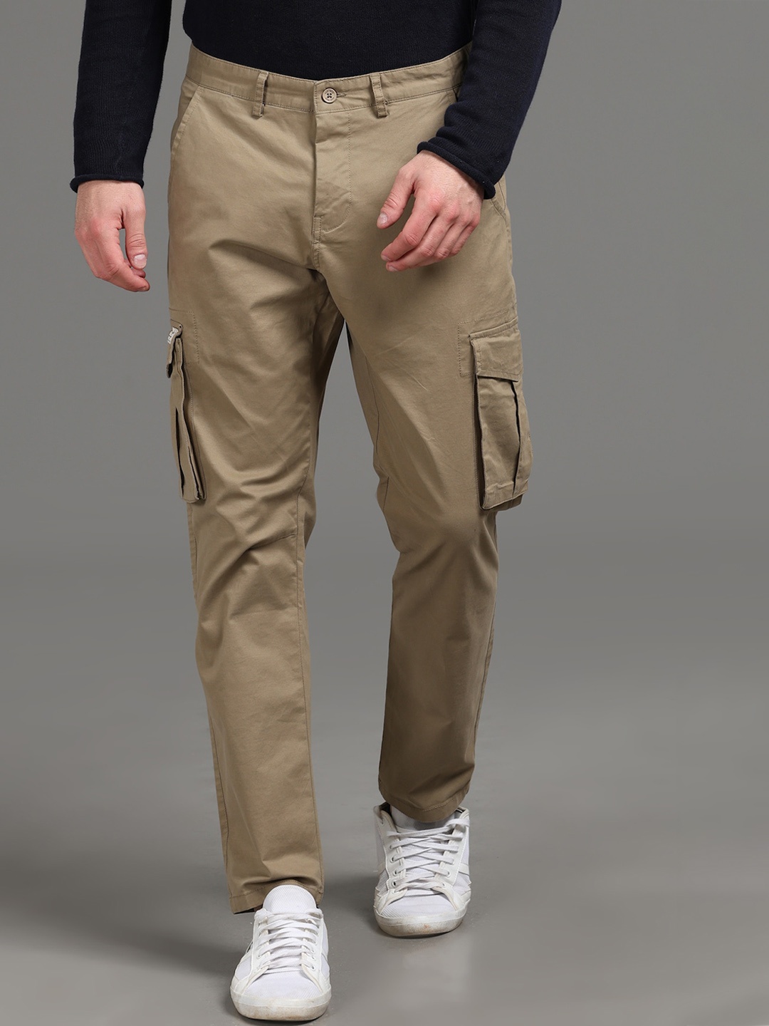 

POE Men Original Travel Features Mid Rise Cargos, Khaki