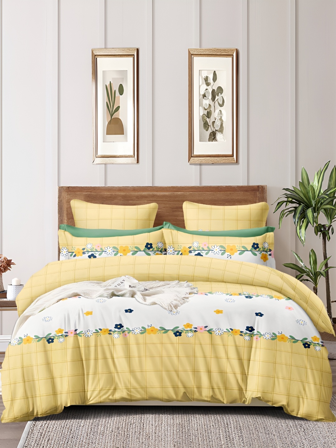 

CHHILAKIYA Yellow & Cream Floral Cotton 210 TC King Bedsheet with 2 Pillow Covers