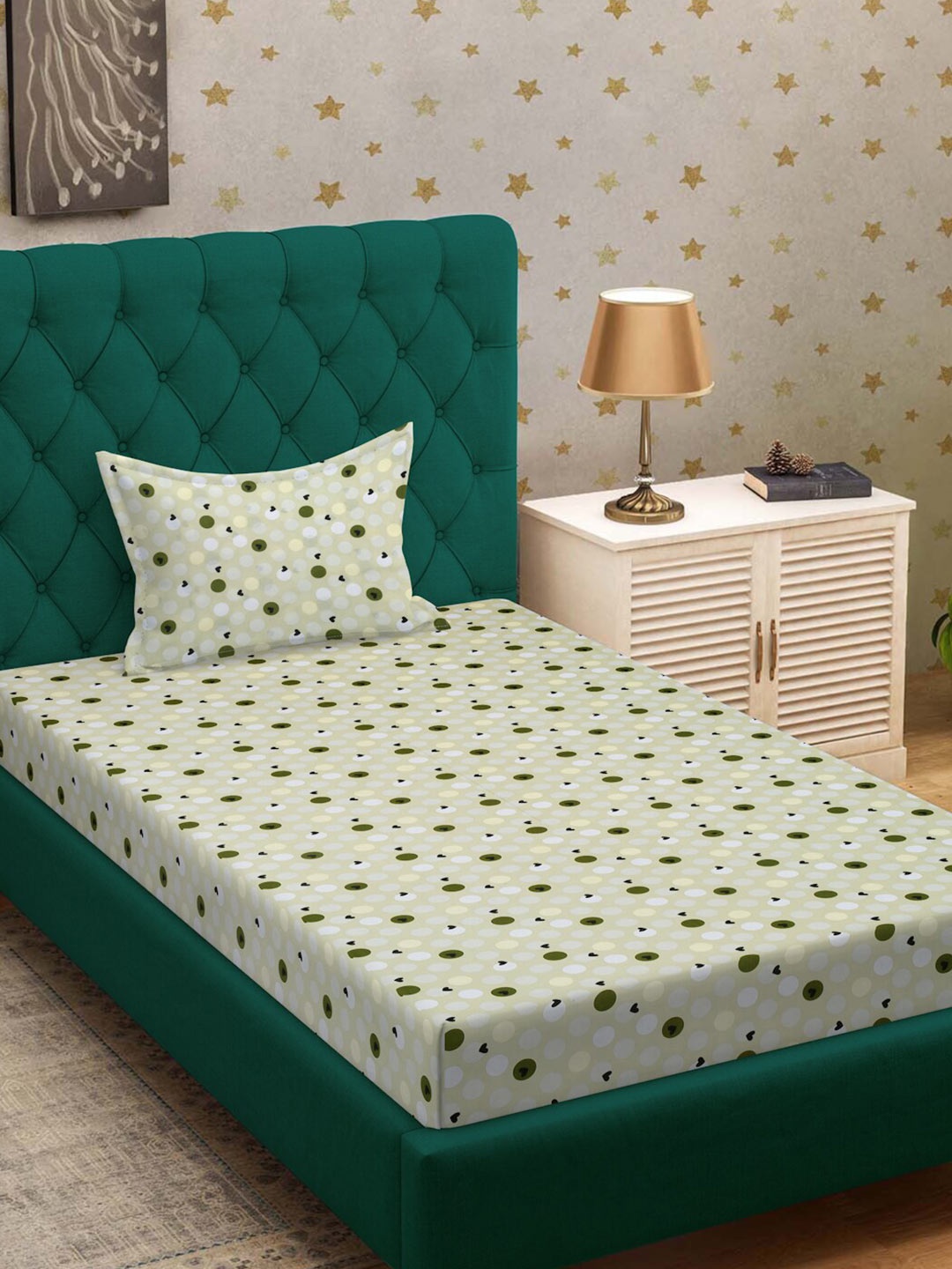 

DREAM WEAVERZ Beige & Green Geometric Cotton 220 TC Single Bedsheet With 1 Pillow Cover