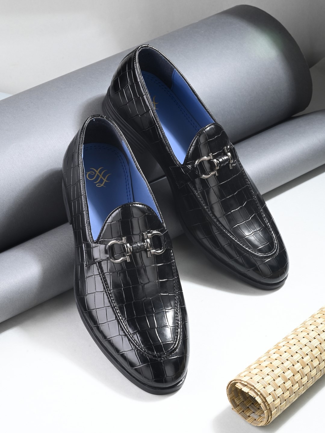 

House of Pataudi Men Textured Comfort Insole Horsebit Loafers, Black