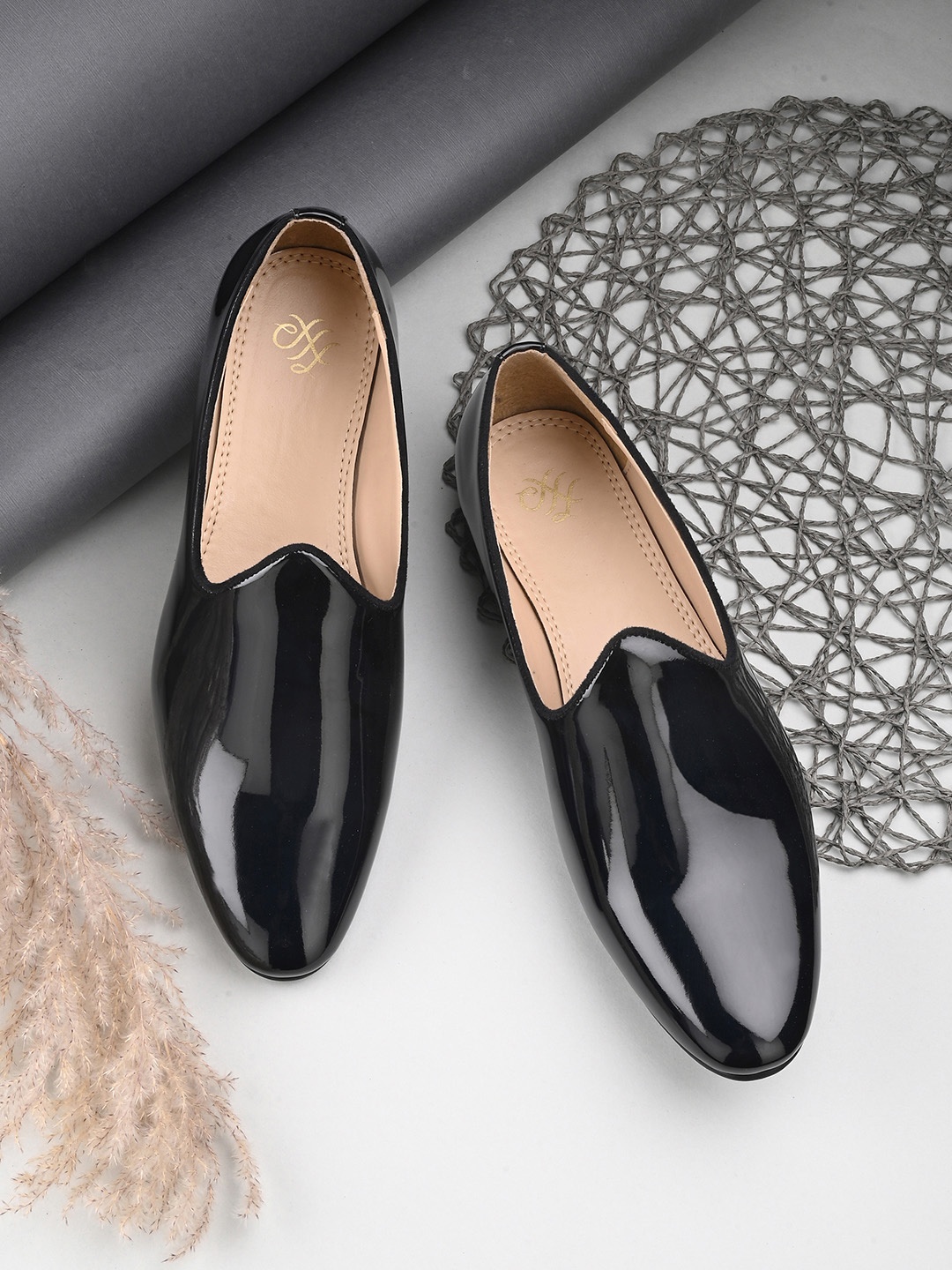 

House of Pataudi Men Lightweight Formal Slip -On Shoes, Black