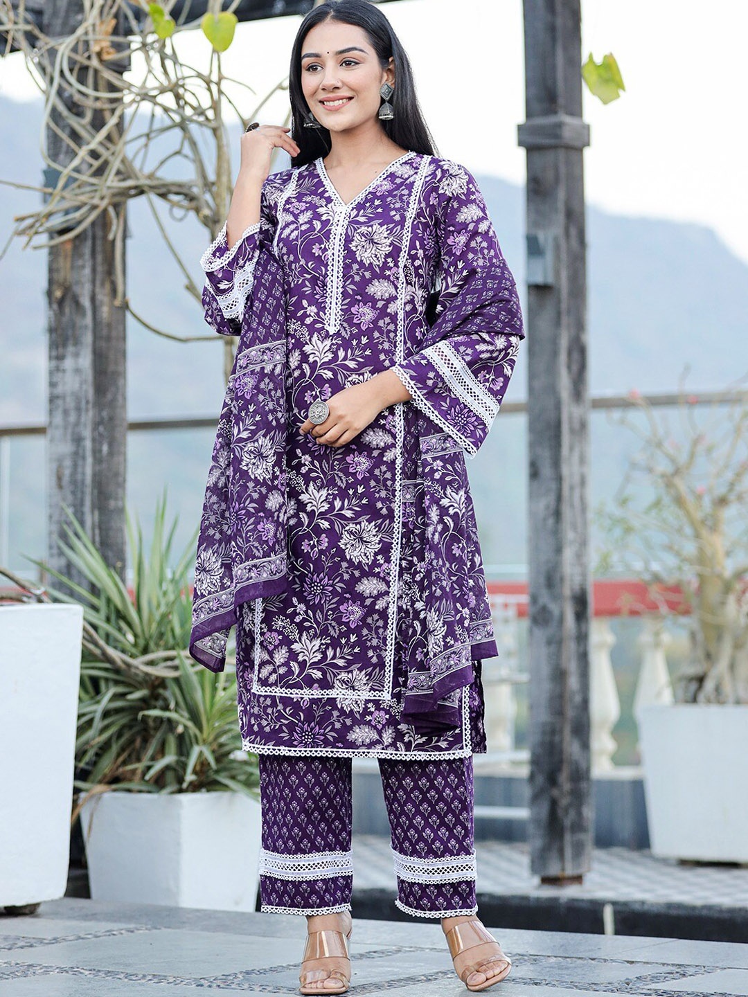 

Yufta Floral Printed Regular Pure Cotton Kurta With Trousers & Dupatta, Purple