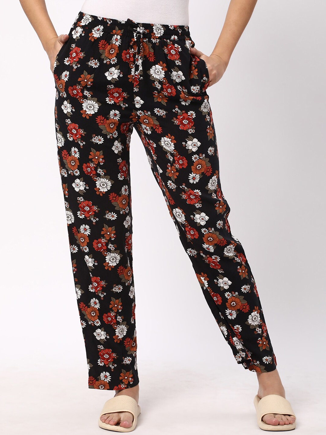 

R&B Women Floral Printed Mid Rise Lounge Pants, Black