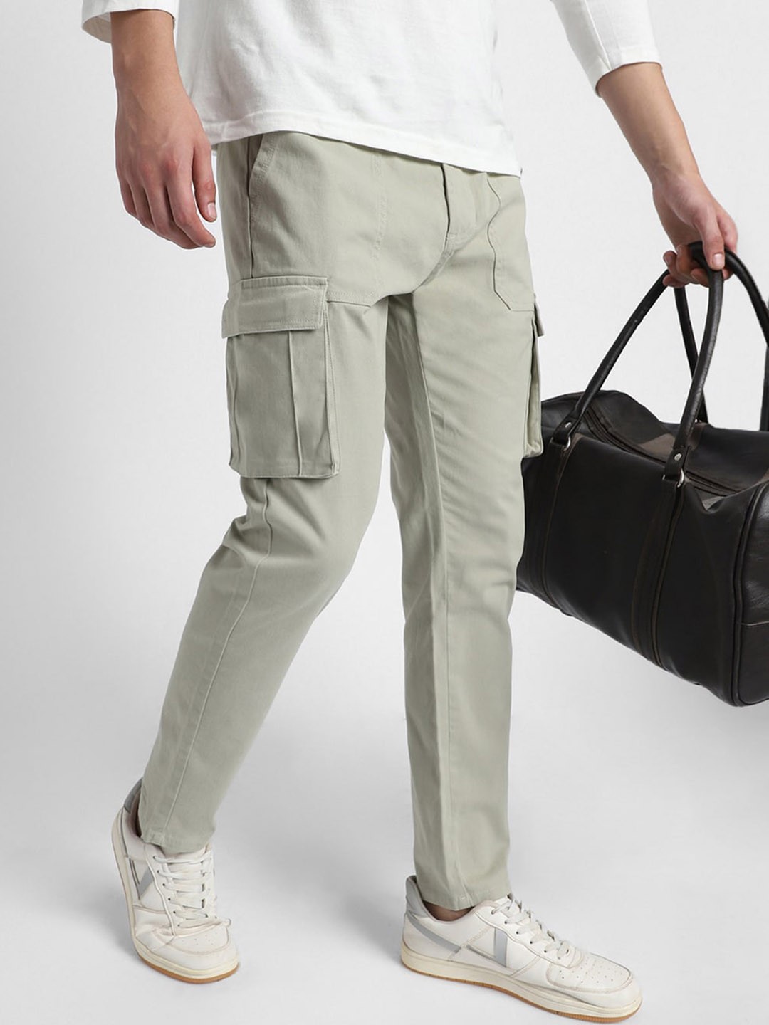 

Dennis Lingo Men Mid-Rise Cargos, Green