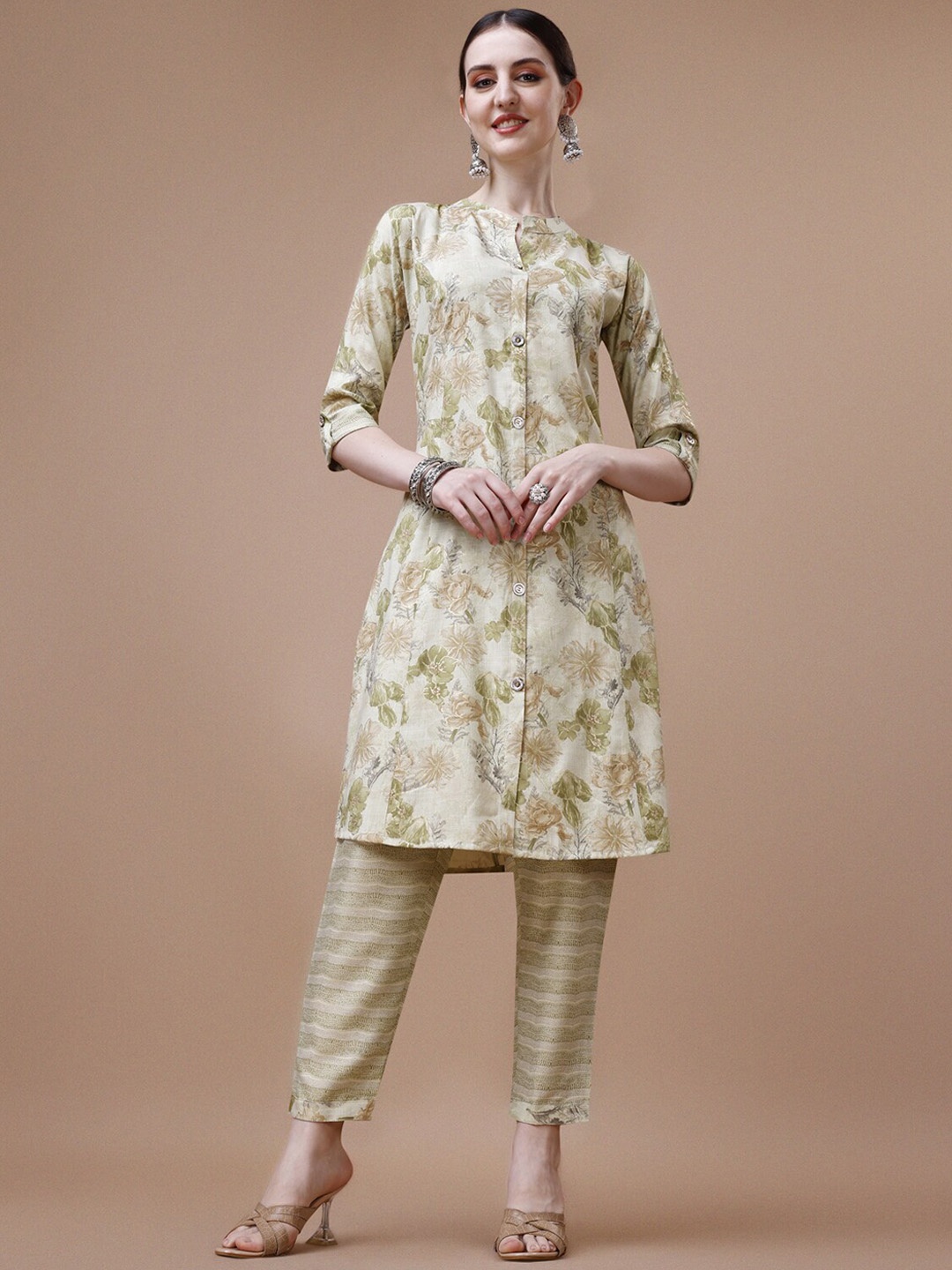 

KALINI Floral Printed Mandarin Collar Regular Kurta with Trousers, Olive