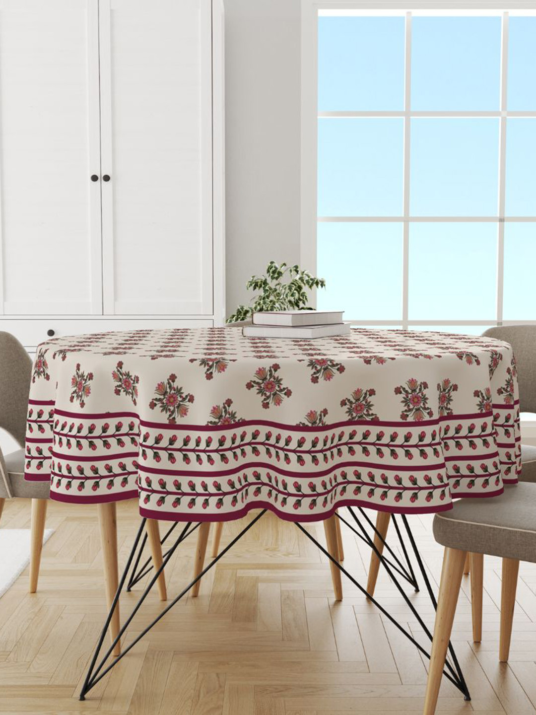 

Astitva Maroon & Cream Coloured Floral Printed 4 Seater Round Shape Cotton Table Cover