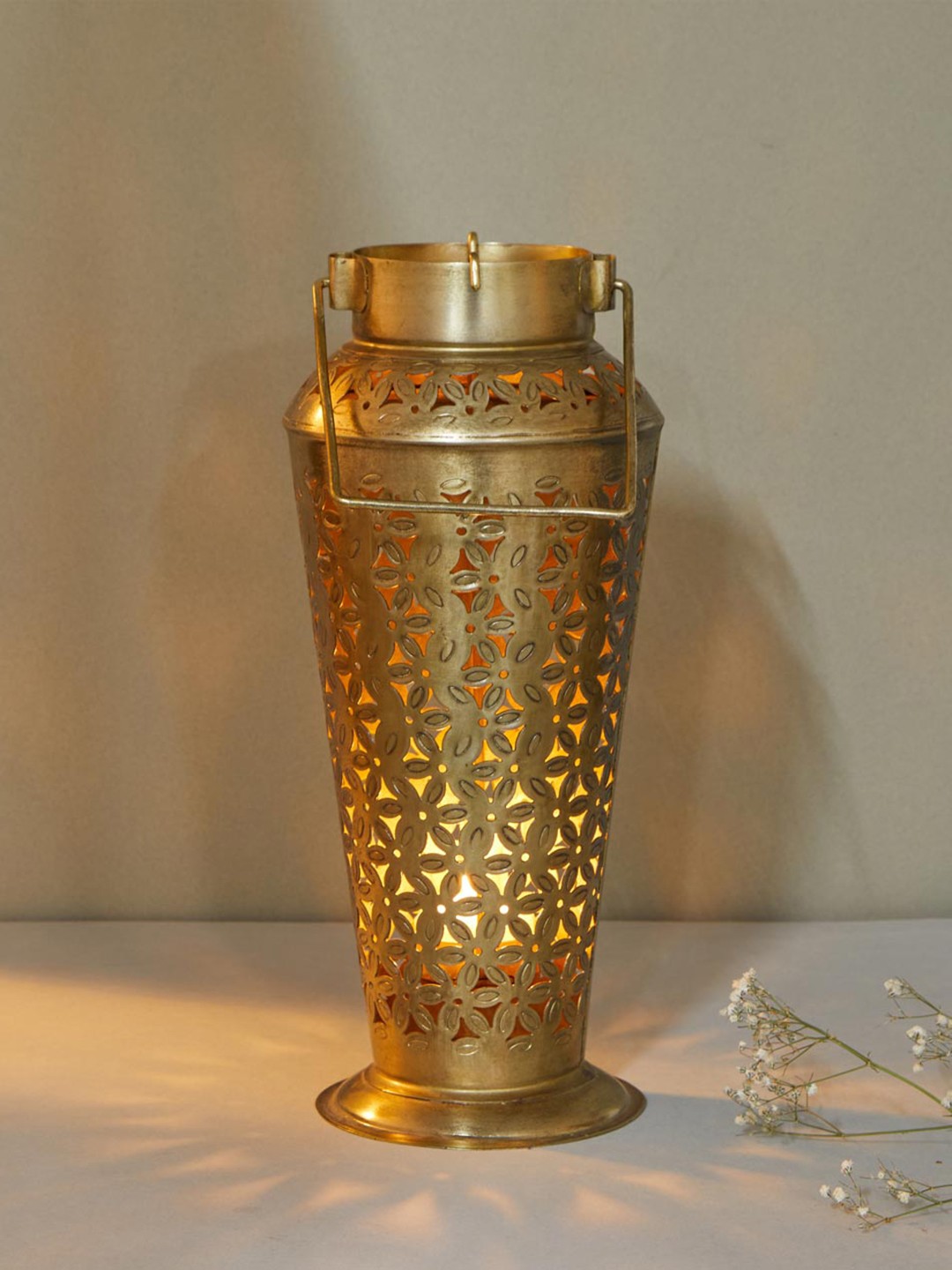 

Fabindia Textured Metal Traditional Frusturical Shaped Table Lamp, Yellow