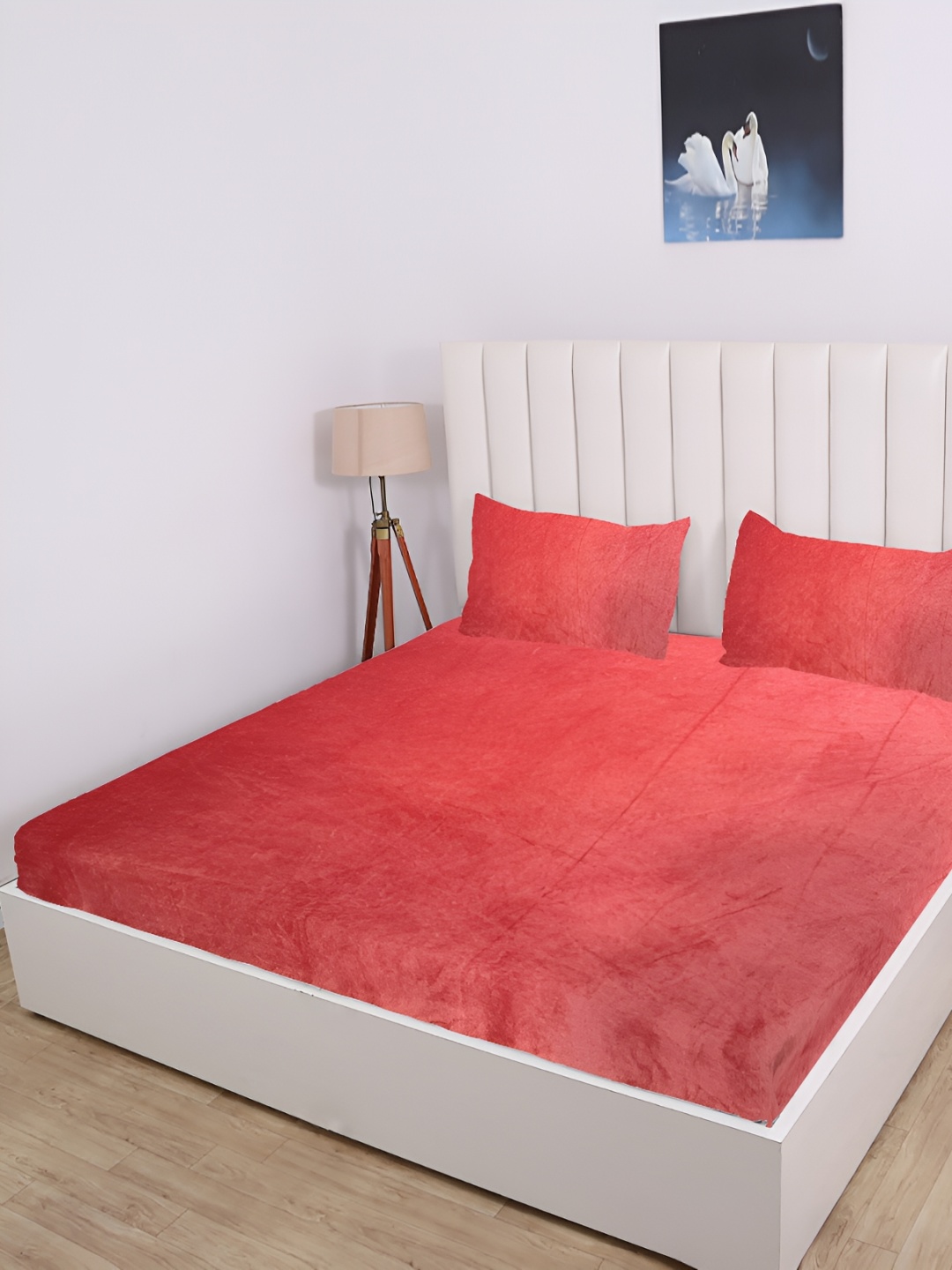 

RD TREND Orange 210 TC King Bedsheet with 2 Pillow Covers