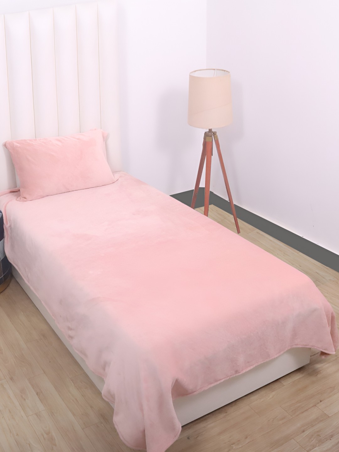 

RD TREND Peach 210 TC Single Bedsheet with 1 Pillow Covers