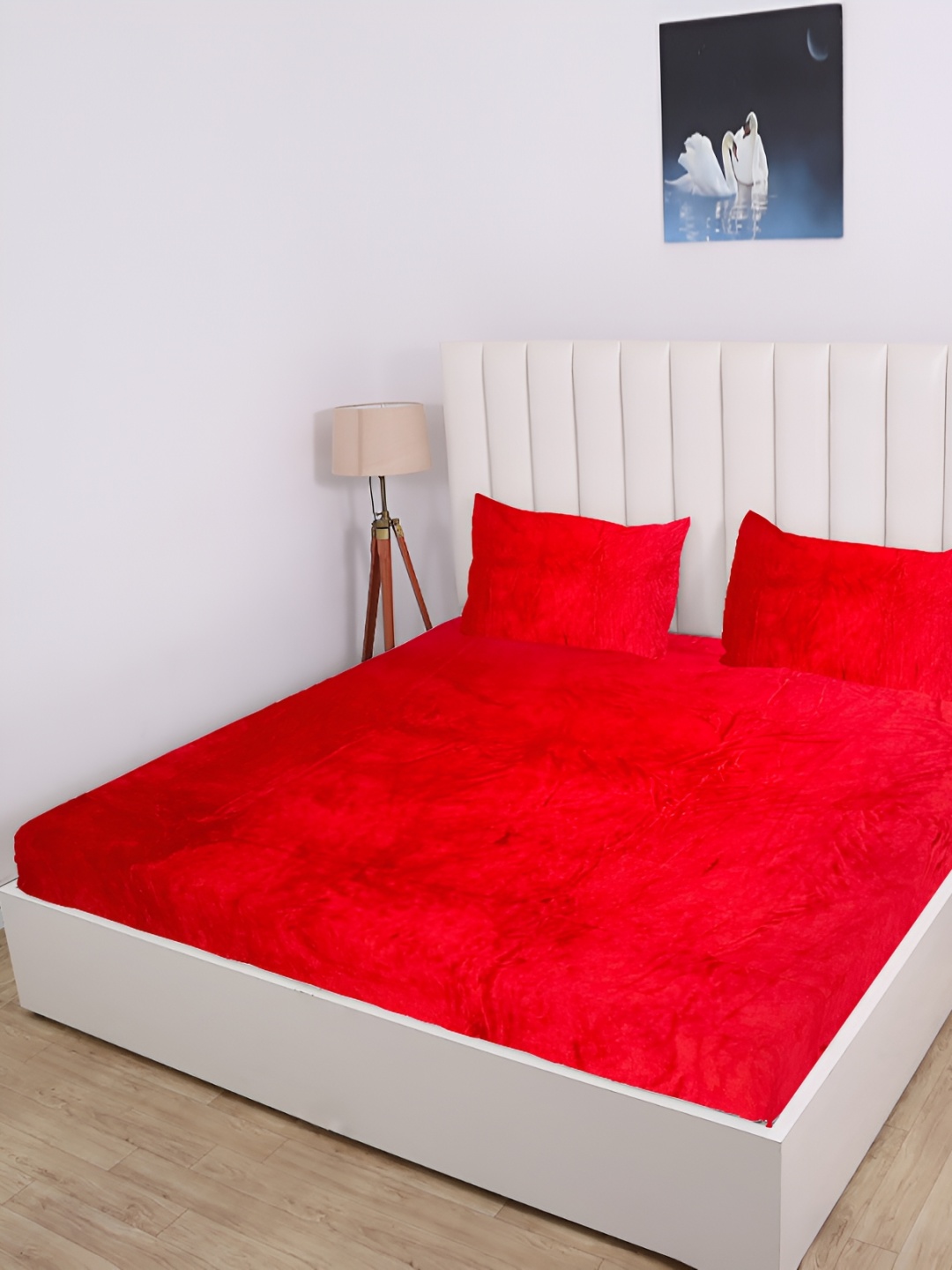 

RD TREND Red Solid 210 TC King Bedsheet with 2 Pillow Covers