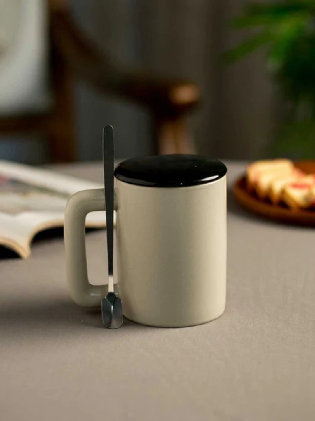 

THEDECORKART Beige & Black Ceramic Glossy Mug 500 ml