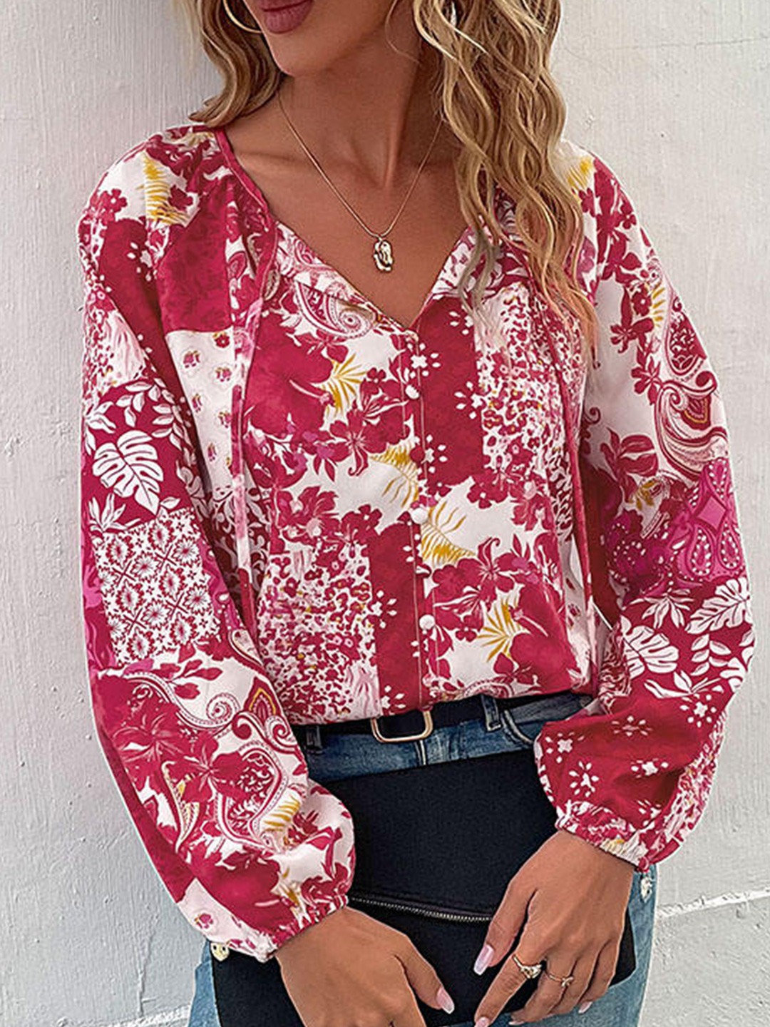 

StyleCast Red Floral Printed V-Neck Top
