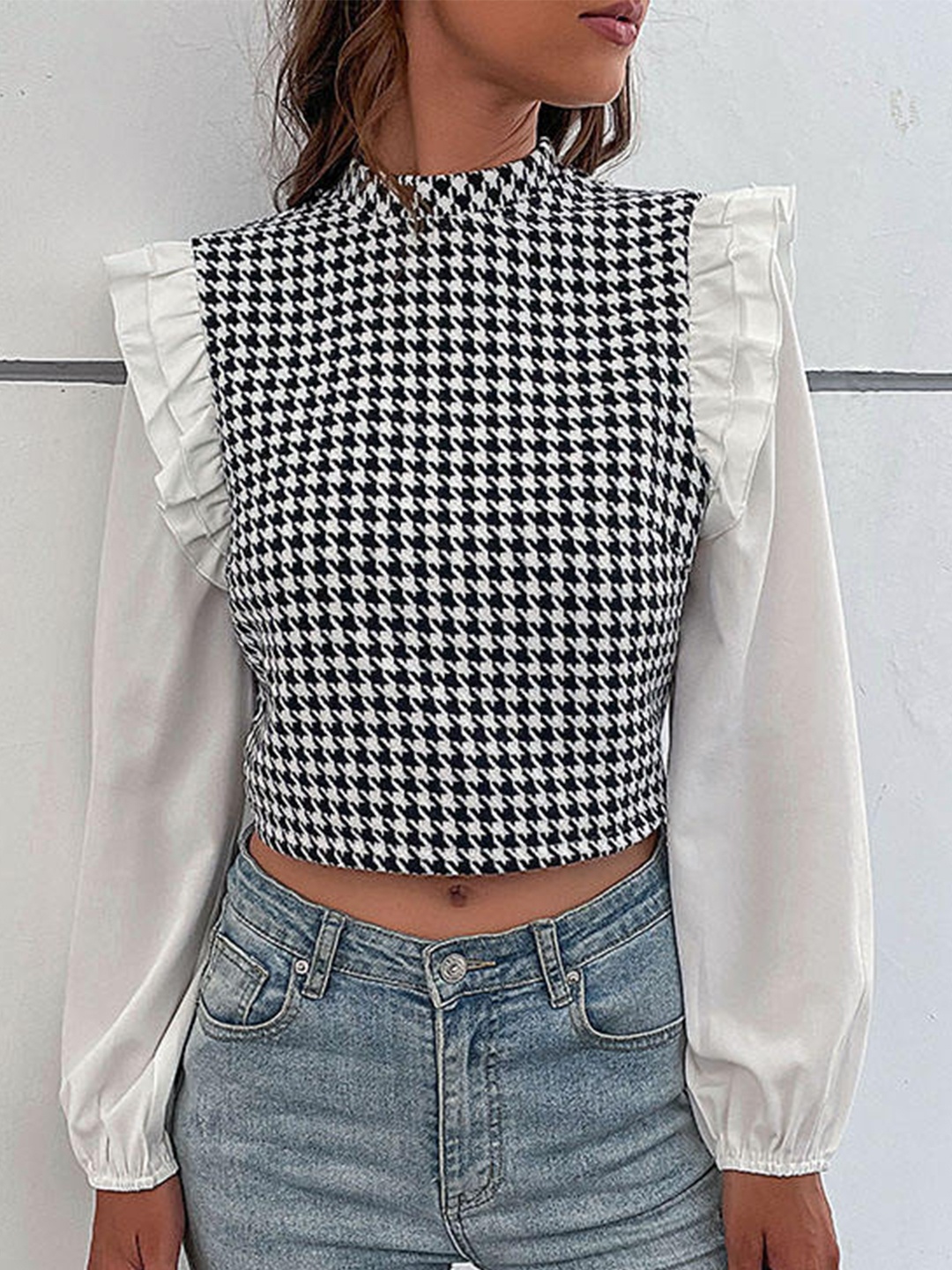 

StyleCast Black Checked Fitted High Neck Ruffled Crop Top, White