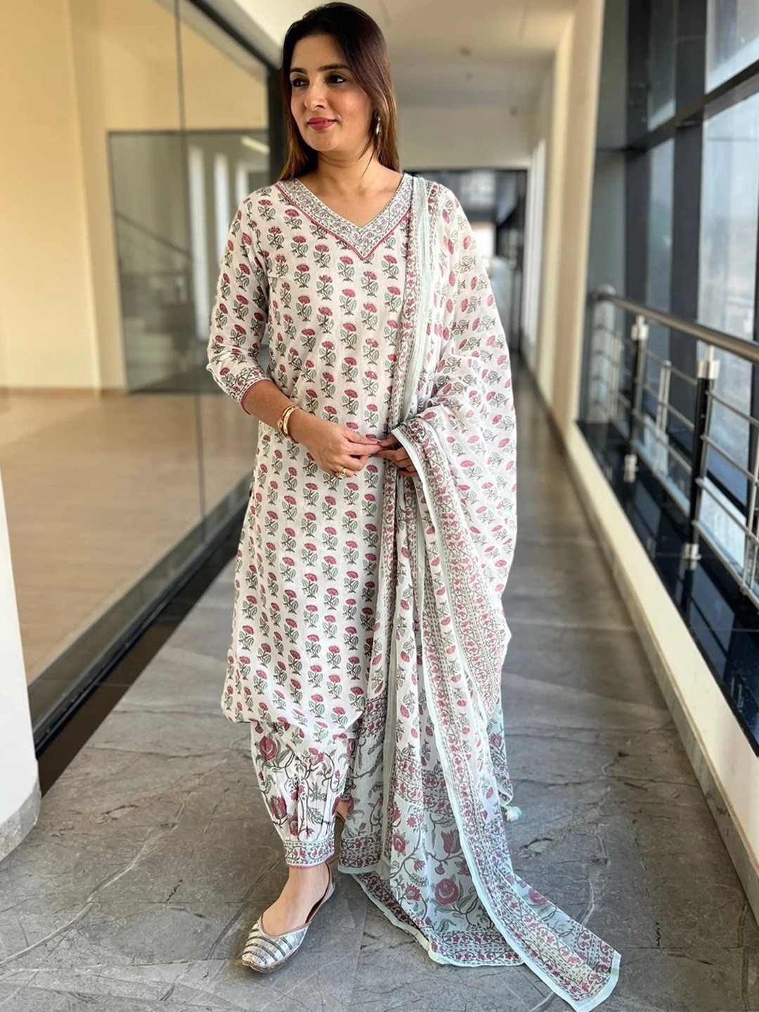 

KALINI Floral Printed Regular Mirror Work Pure Cotton Kurta With Patiala & Dupatta, White