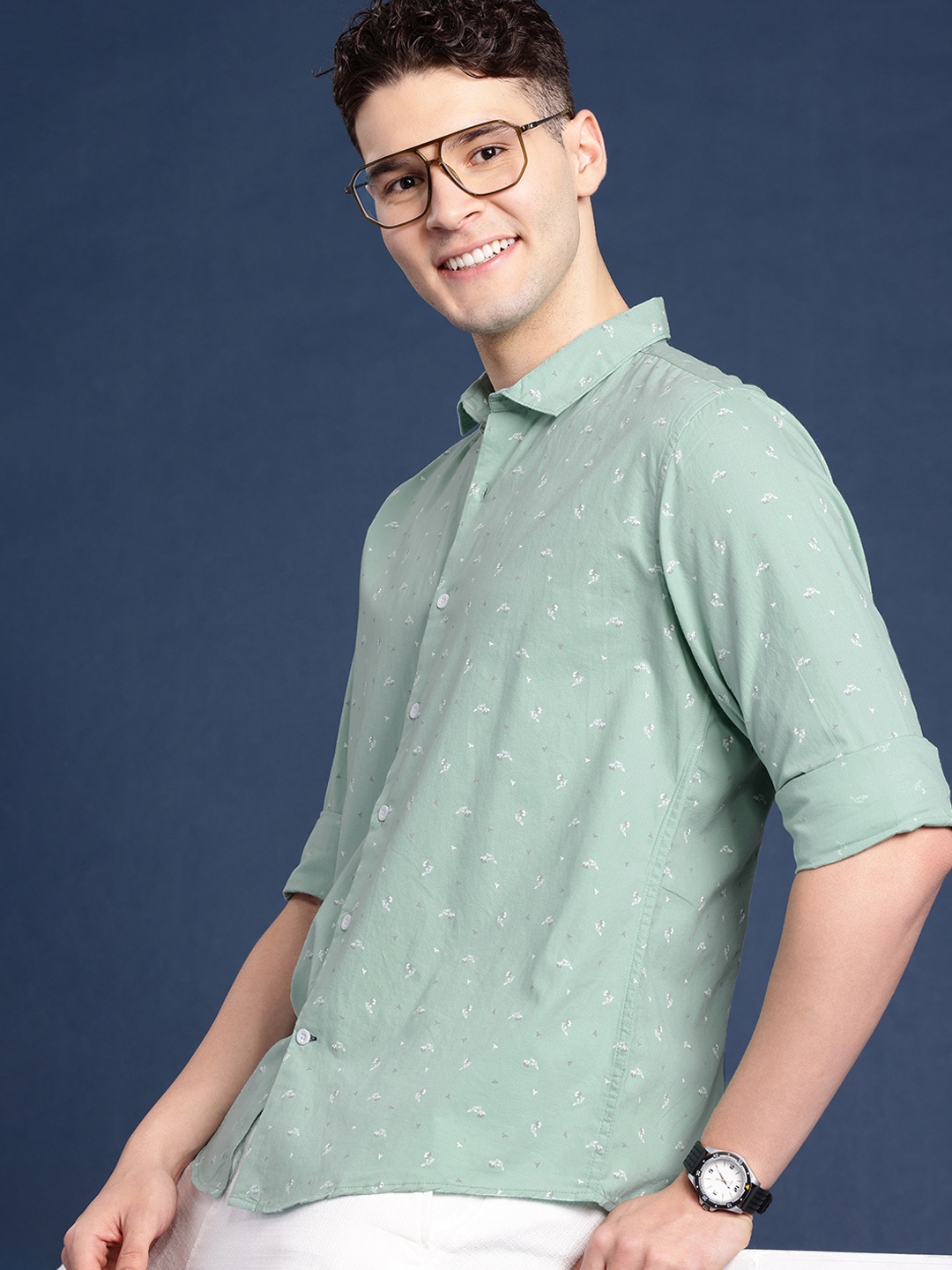 

Mast & Harbour Men Abstract Printed Casual Shirt, Green