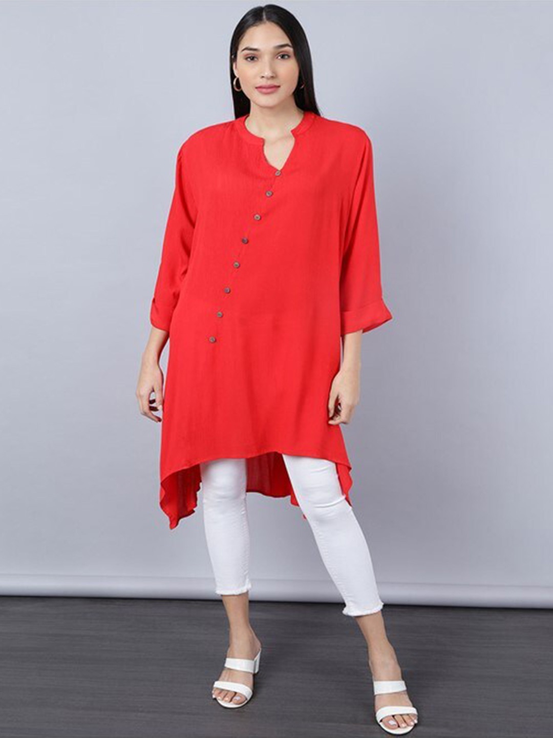 

Aila Asymmetric Hem A-Line Kurta, Red