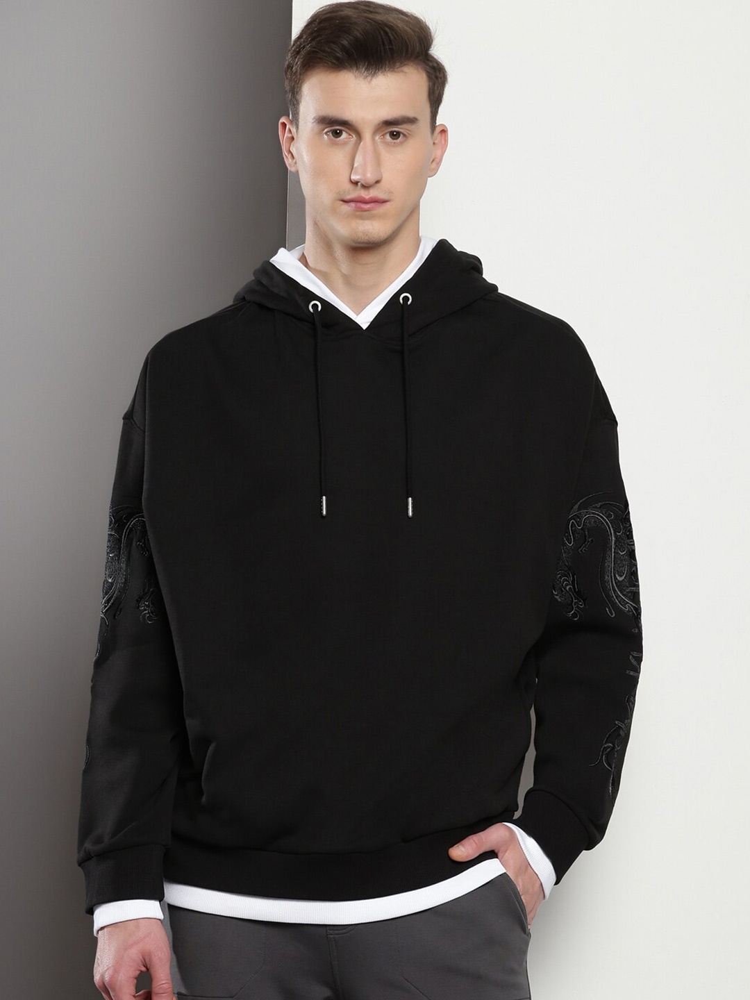 

Calvin Klein Jeans Graphic Printed Cotton Hood Pullover Sweatshirt, Black