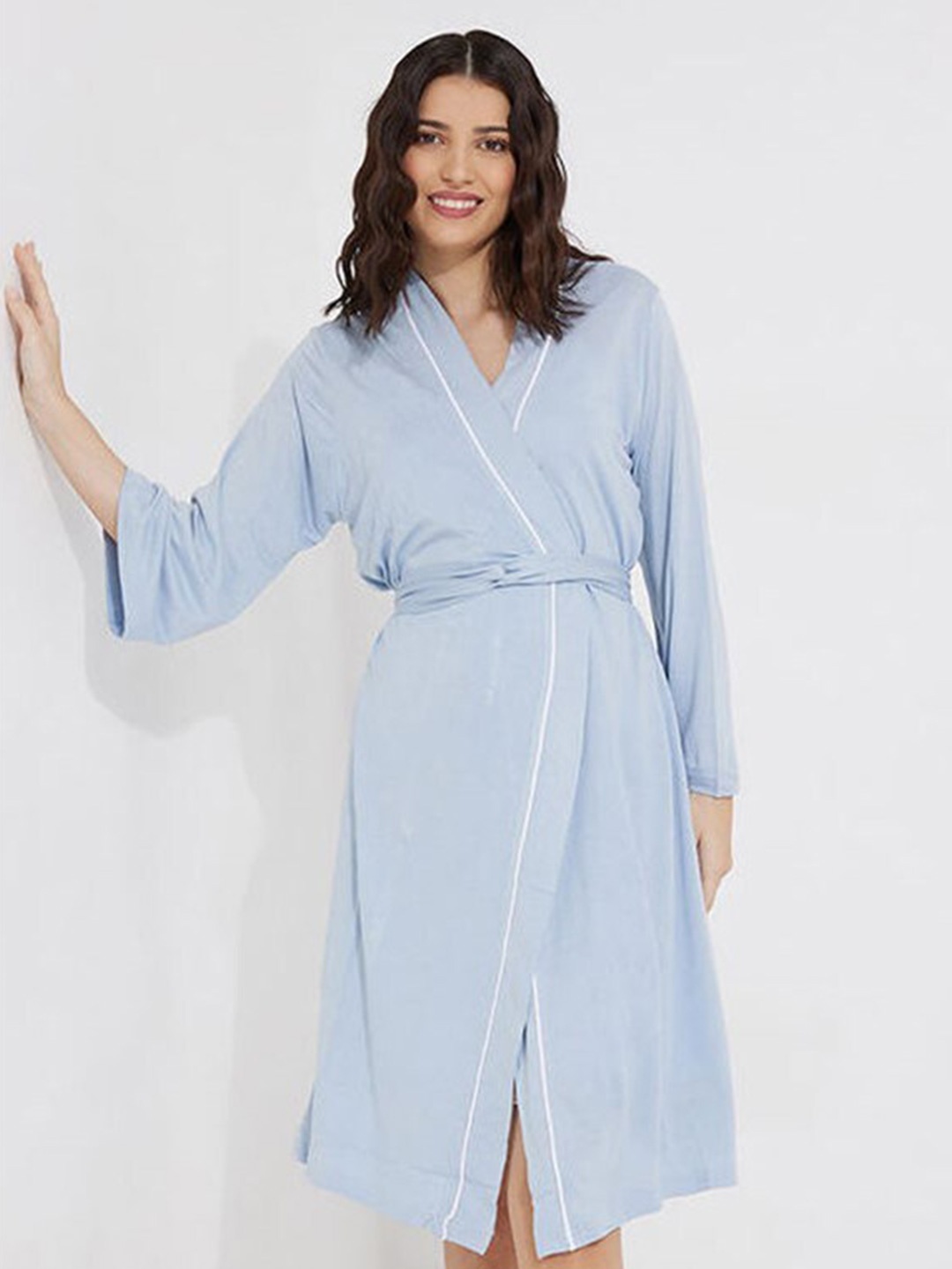 

Aila Floral Printed Shoulder Straps Nightdress With Robe, Blue
