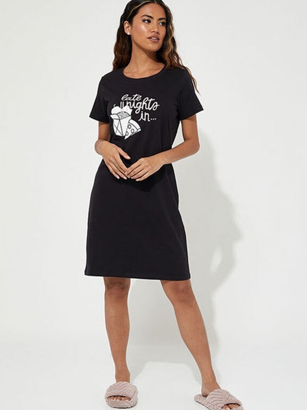 

Aila Typography Printed T-shirt Nightdress, Black