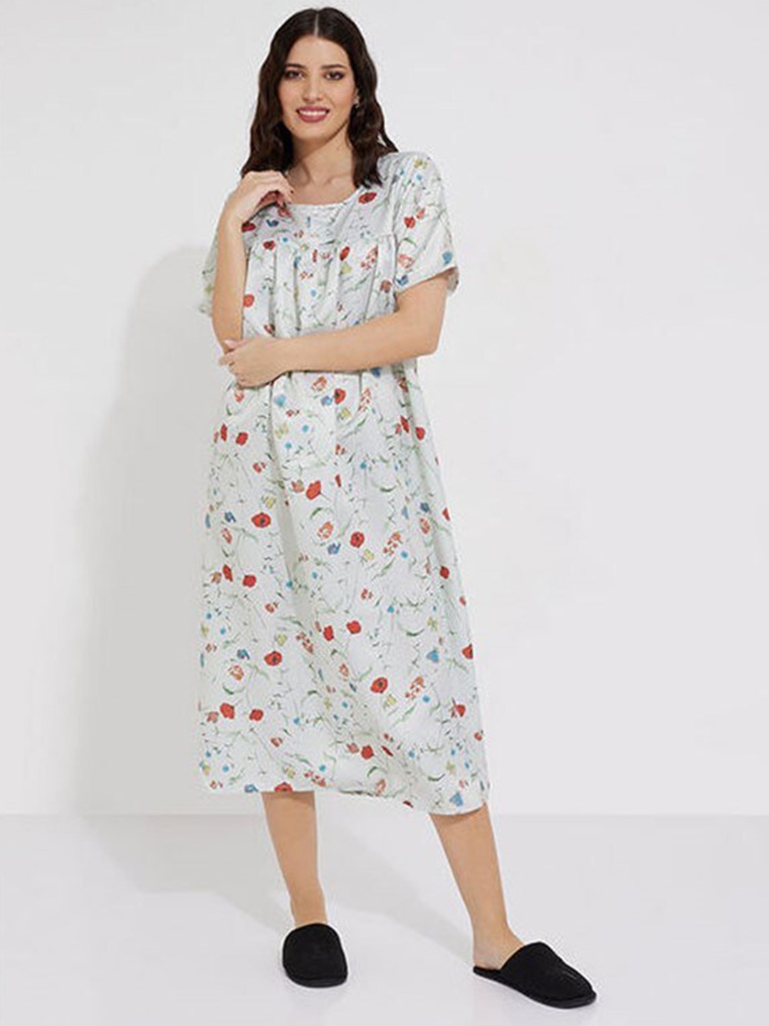 

Aila Floral Printed Nightdress, White