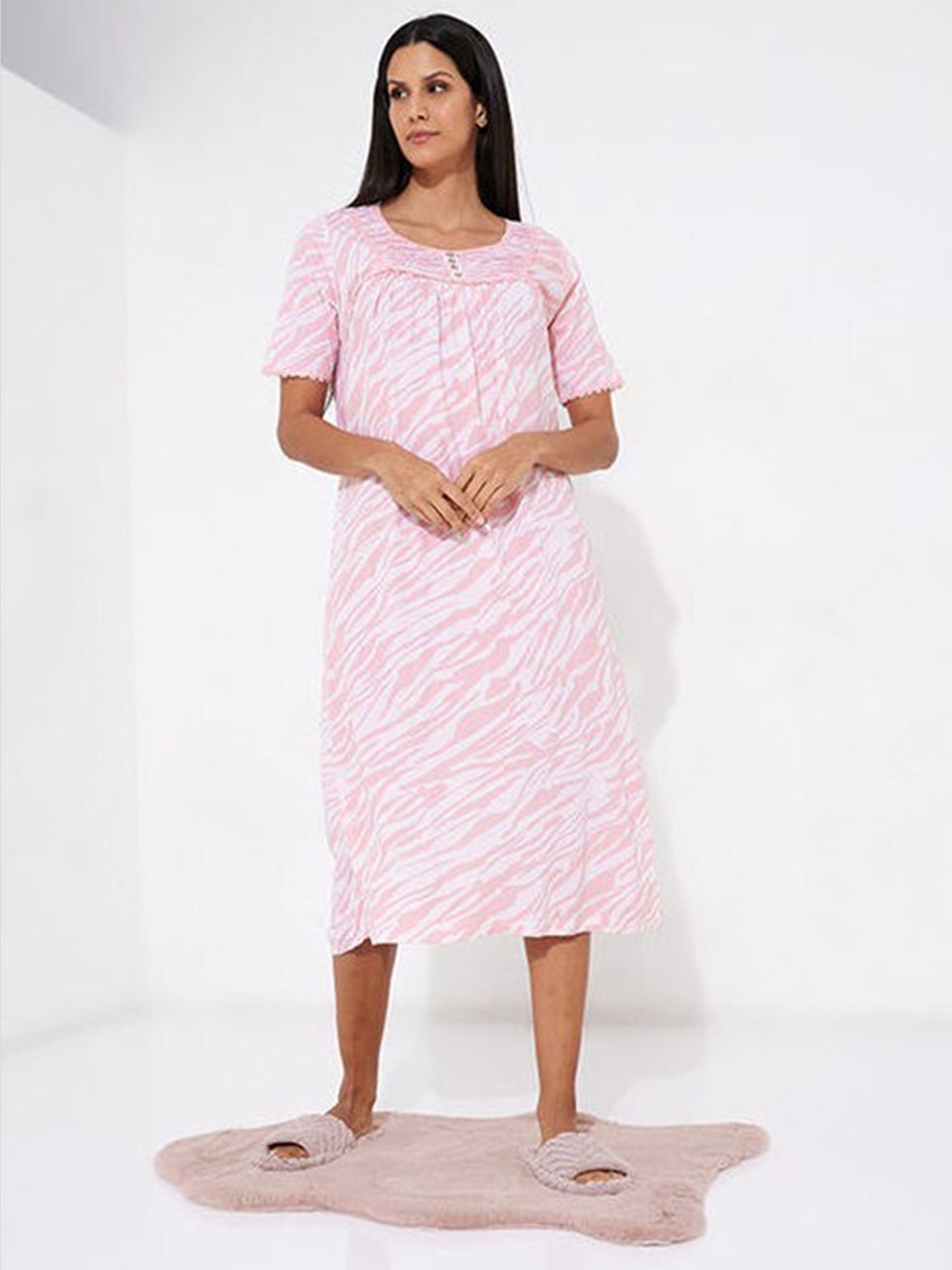 

Aila Abstract Printed Midi Nightdress, Pink