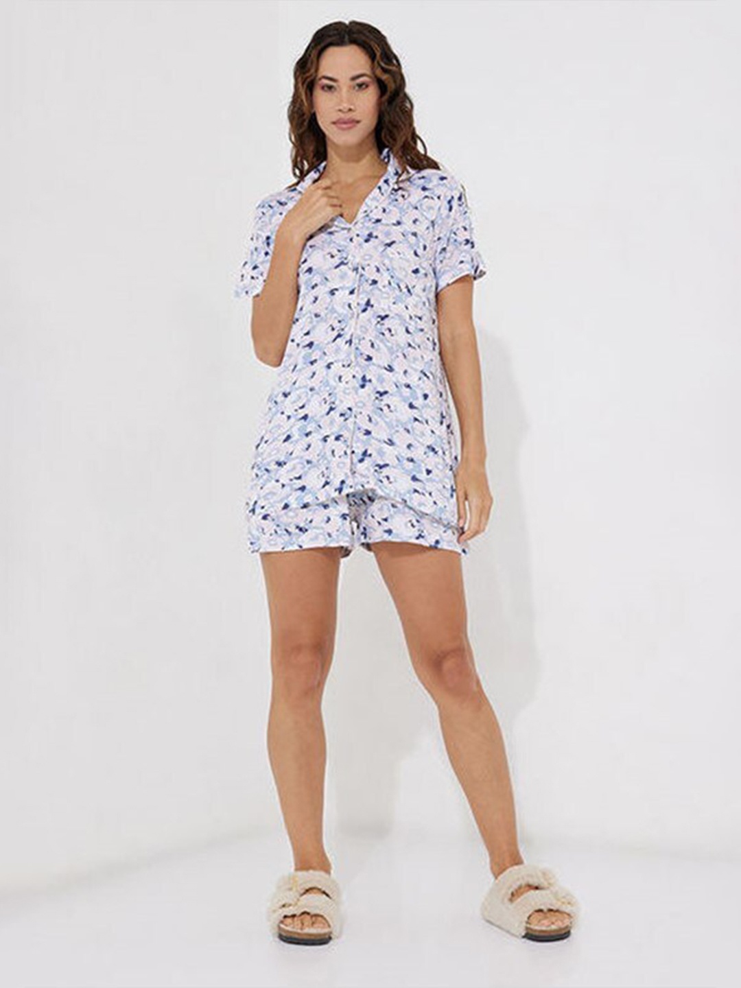 

Aila Floral Printed Night suit, Blue