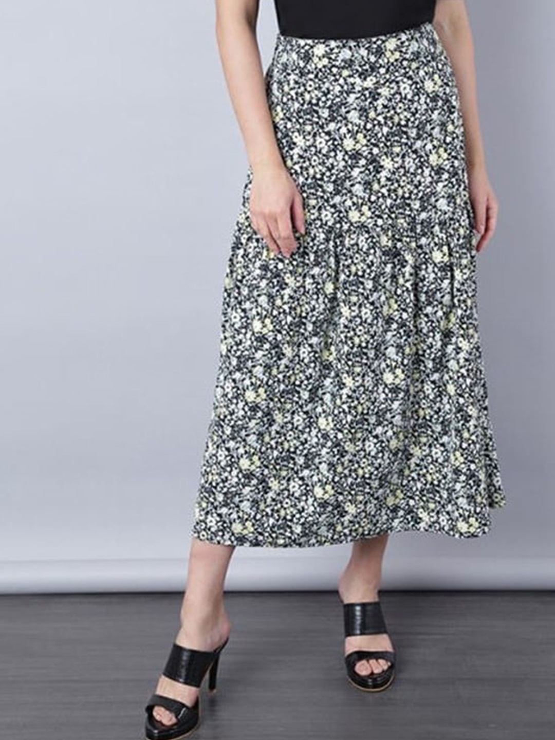 

Aila Floral Printed Mid-Rise A-Line Midi Skirt, Black