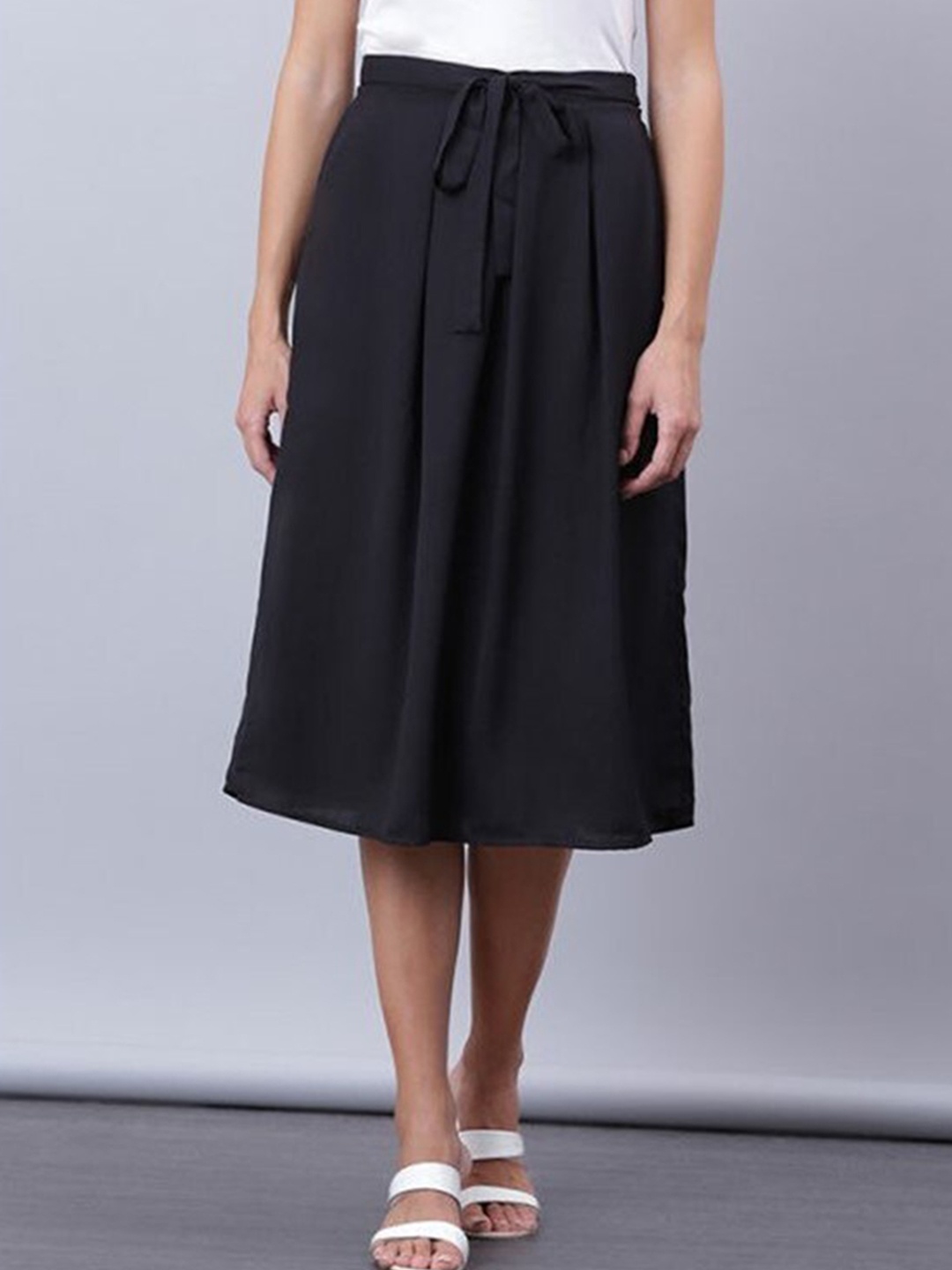 

Aila Pleated Detailed Flared Midi Skirt, Black