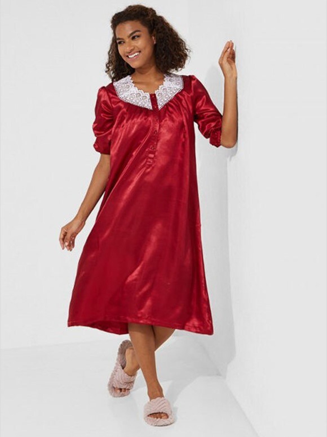 

Aila Puff Sleeves Lace Midi Nightdress, Red
