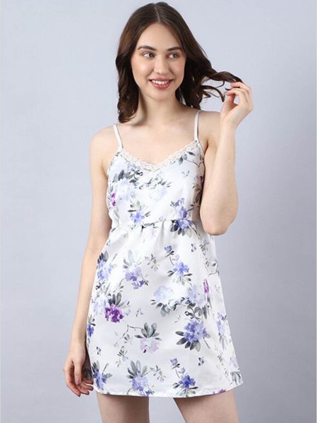 

Aila Floral Printed Nightdress, White