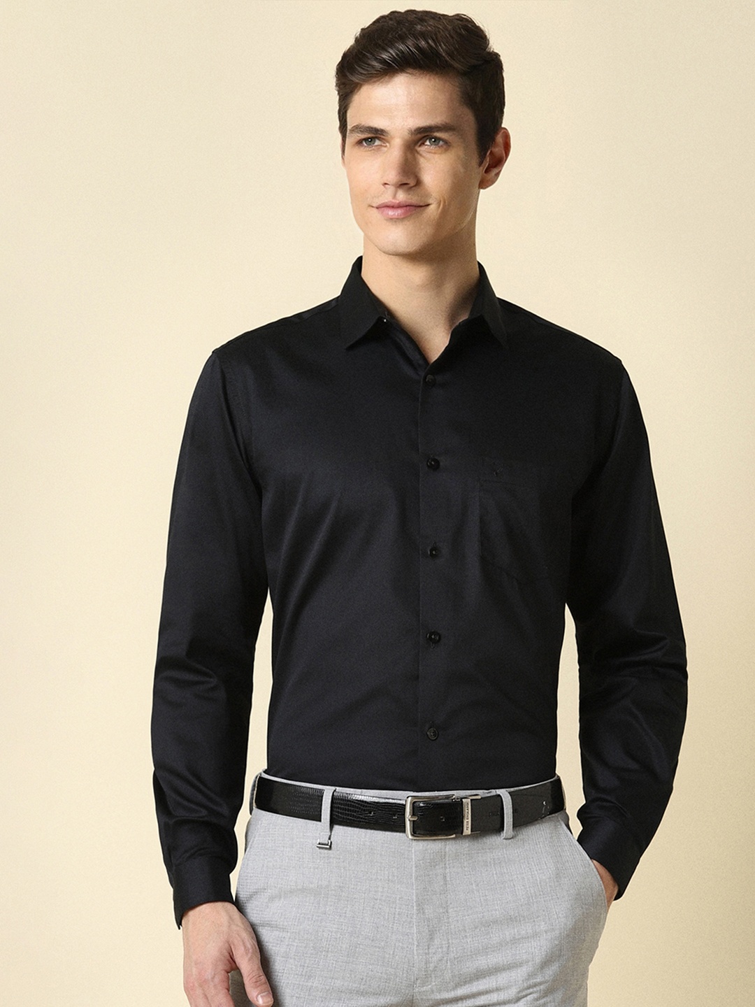 

Allen Solly Men Black Slim Fit Formal Shirt