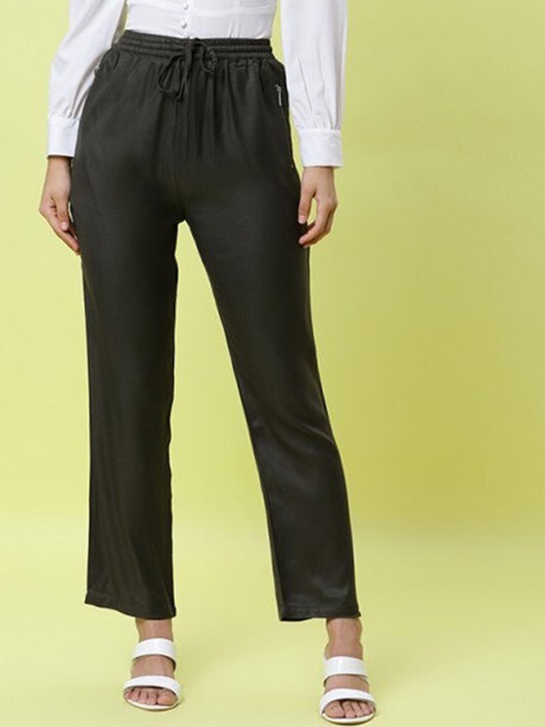 

Aila Women Mid-Rise Peg Trousers, Green