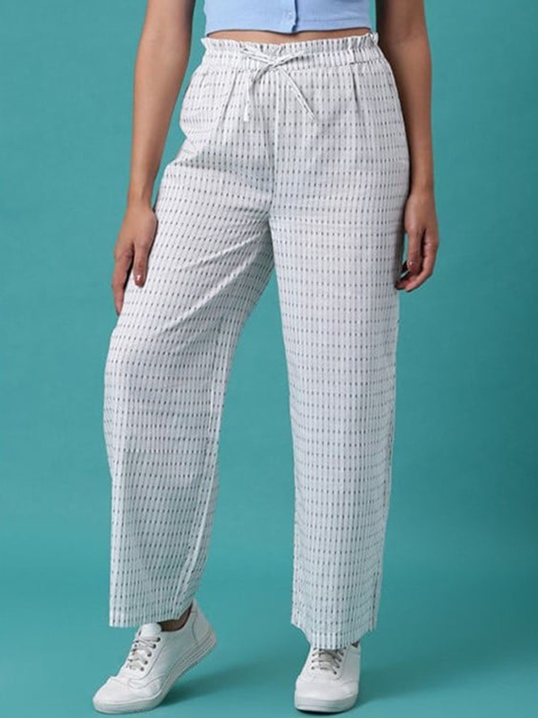 

Aila Women Mid-Rise Geometric Printed Trouser, White