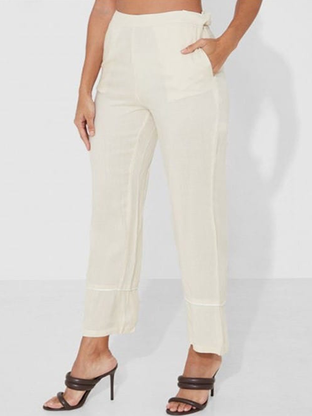 

Aila Women Mid Rise Trousers, Beige
