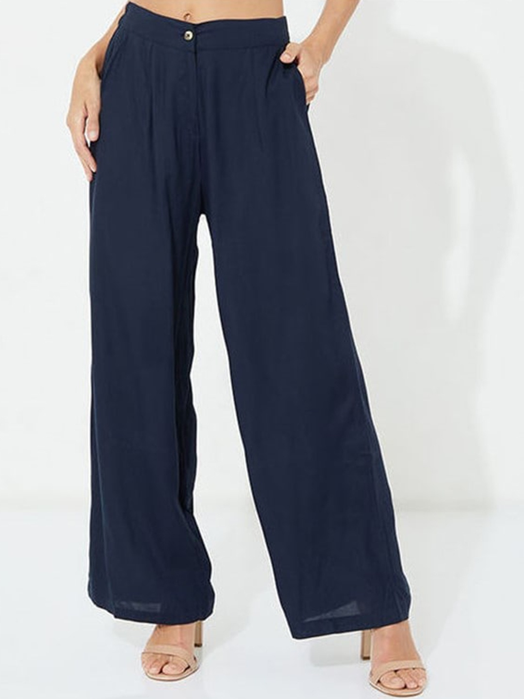 

Aila Women Loose Fit Pleated Parallel Trousers, Navy blue