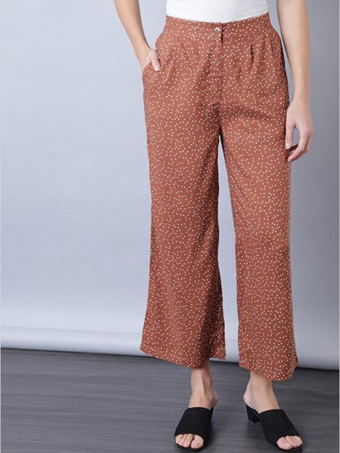 

Aila Women Printed Loose Fit Trousers, Brown